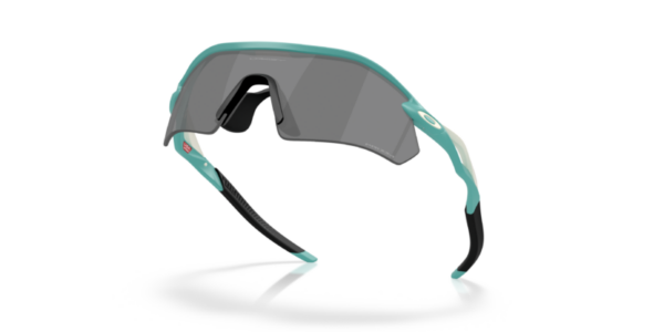 Oakley 9495D SOLE — 949504 — Ottica Polaris